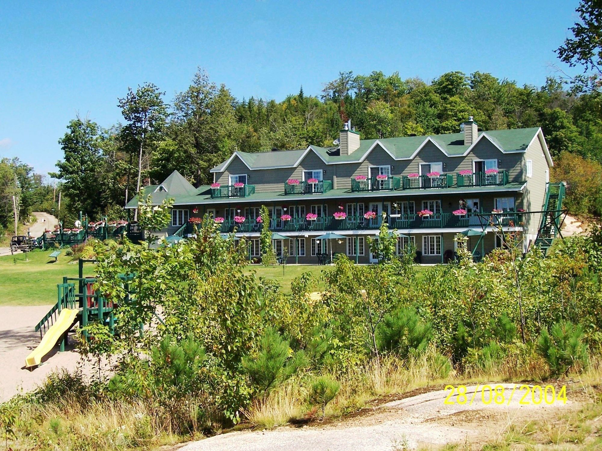 Pourvoirie Du Lac Blanc Saint-Alexis-des-Monts Ngoại thất bức ảnh